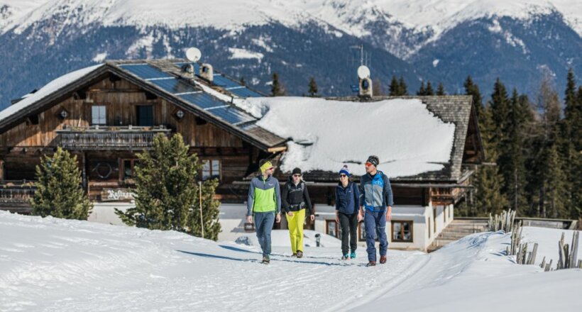 Durch das verschneite Bruneck spazieren Quelle: wisthaler.com (Dolomitenregion Kronplatz)